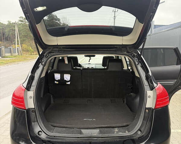 Черный Ниссан Rogue, объемом двигателя 2.49 л и пробегом 318 тыс. км за 8400 $, фото 13 на Automoto.ua