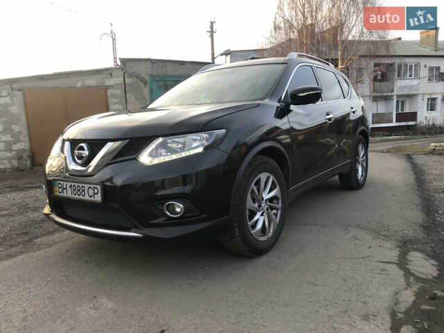 Черный Ниссан Rogue, объемом двигателя 2.5 л и пробегом 165 тыс. км за 14000 $, фото 4 на Automoto.ua