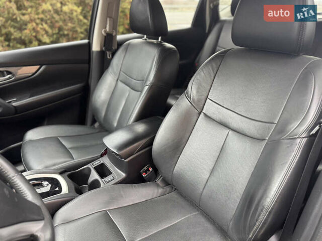 Чорний Ніссан Rogue, об'ємом двигуна 2.5 л та пробігом 127 тис. км за 13700 $, фото 12 на Automoto.ua
