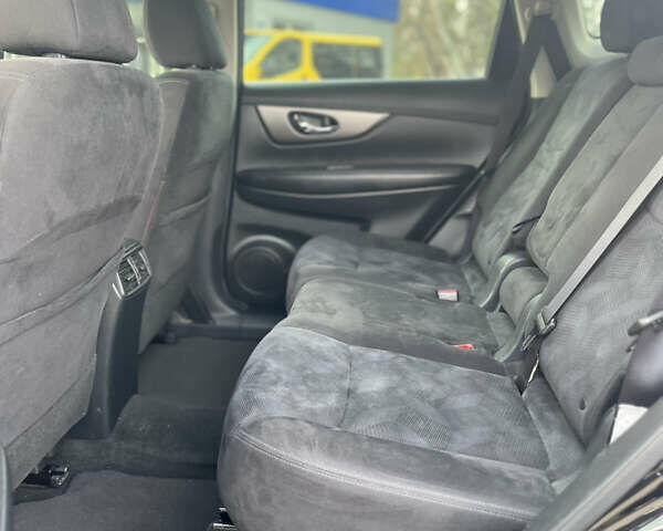 Черный Ниссан Rogue, объемом двигателя 2.5 л и пробегом 192 тыс. км за 11999 $, фото 17 на Automoto.ua