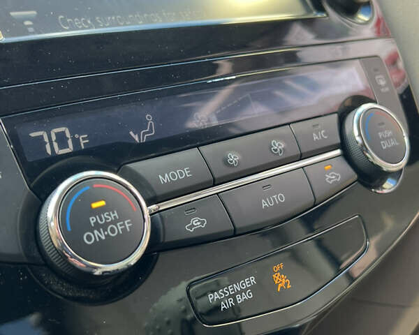 Черный Ниссан Rogue, объемом двигателя 2.49 л и пробегом 136 тыс. км за 14200 $, фото 39 на Automoto.ua