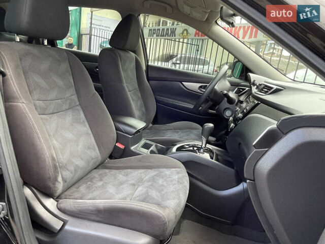 Черный Ниссан Rogue, объемом двигателя 2.49 л и пробегом 192 тыс. км за 12999 $, фото 7 на Automoto.ua