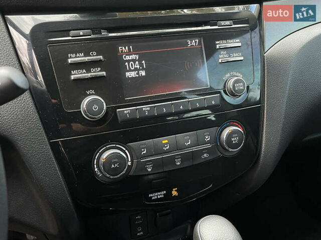 Черный Ниссан Rogue, объемом двигателя 2.49 л и пробегом 192 тыс. км за 12999 $, фото 14 на Automoto.ua