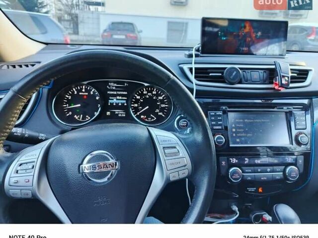 Черный Ниссан Rogue, объемом двигателя 2.49 л и пробегом 261 тыс. км за 12700 $, фото 5 на Automoto.ua