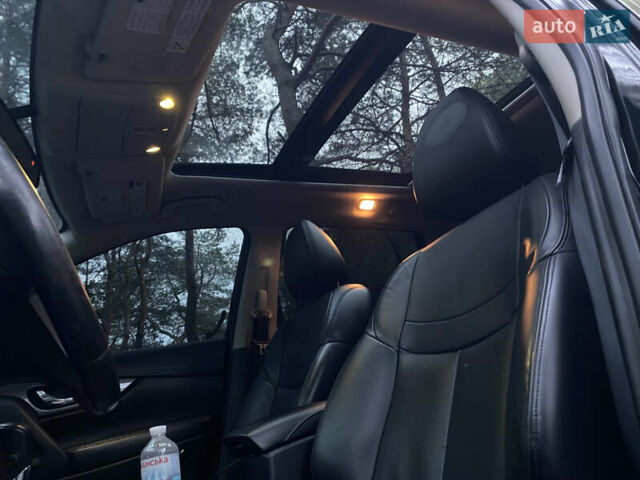 Черный Ниссан Rogue, объемом двигателя 2.5 л и пробегом 191 тыс. км за 12000 $, фото 17 на Automoto.ua