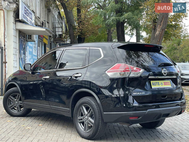 Черный Ниссан Rogue, объемом двигателя 2.49 л и пробегом 192 тыс. км за 12999 $, фото 5 на Automoto.ua