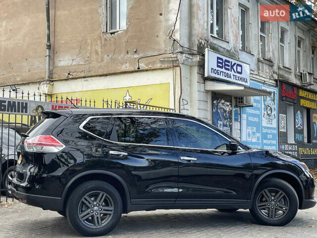 Черный Ниссан Rogue, объемом двигателя 2.49 л и пробегом 192 тыс. км за 12999 $, фото 4 на Automoto.ua