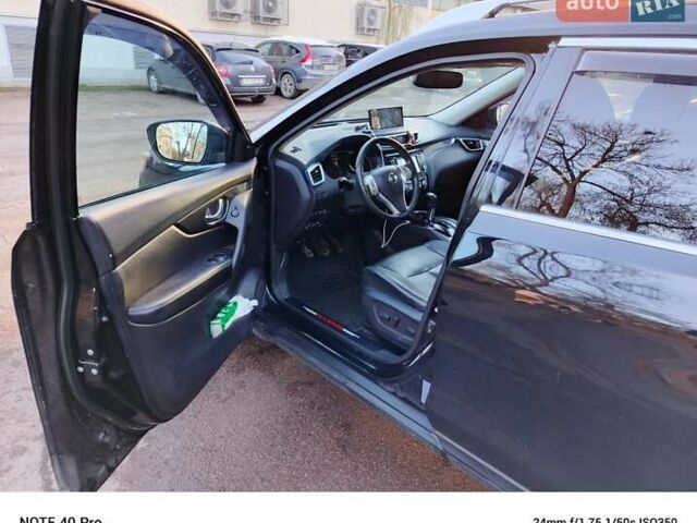 Черный Ниссан Rogue, объемом двигателя 2.49 л и пробегом 261 тыс. км за 12700 $, фото 8 на Automoto.ua