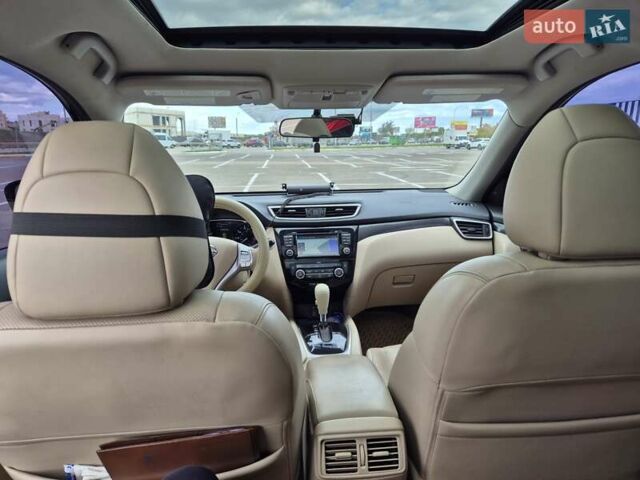 Черный Ниссан Rogue, объемом двигателя 2.49 л и пробегом 135 тыс. км за 14000 $, фото 10 на Automoto.ua