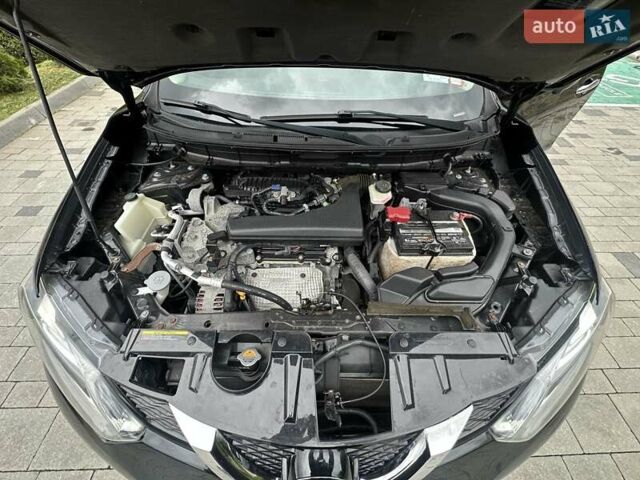 Черный Ниссан Rogue, объемом двигателя 2.49 л и пробегом 135 тыс. км за 12600 $, фото 7 на Automoto.ua