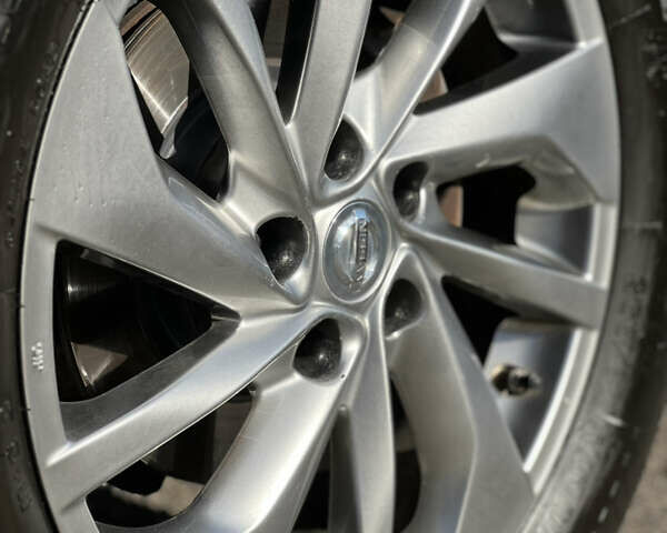 Черный Ниссан Rogue, объемом двигателя 2.49 л и пробегом 136 тыс. км за 14200 $, фото 13 на Automoto.ua