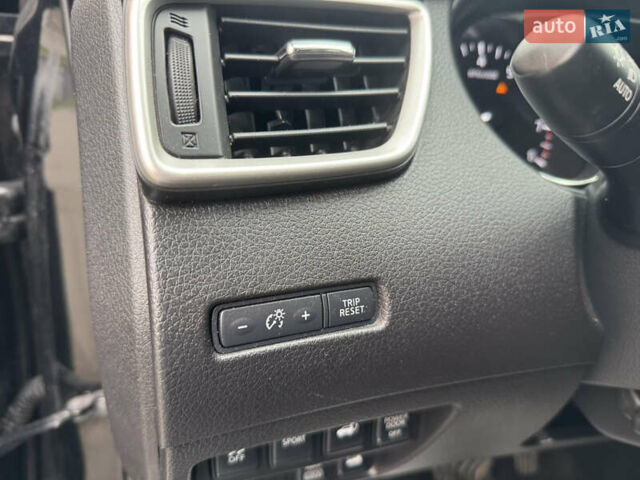 Чорний Ніссан Rogue, об'ємом двигуна 2.5 л та пробігом 127 тис. км за 13700 $, фото 35 на Automoto.ua