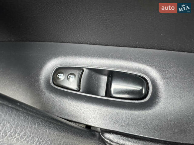 Чорний Ніссан Rogue, об'ємом двигуна 2.5 л та пробігом 127 тис. км за 13700 $, фото 19 на Automoto.ua