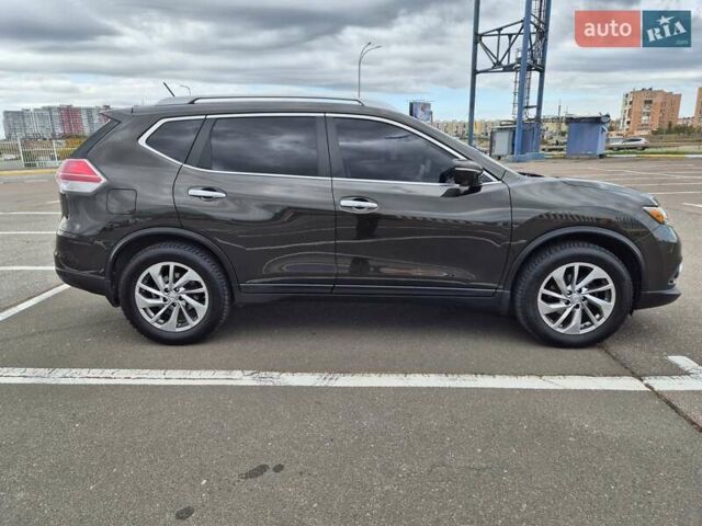 Черный Ниссан Rogue, объемом двигателя 2.49 л и пробегом 135 тыс. км за 14000 $, фото 3 на Automoto.ua