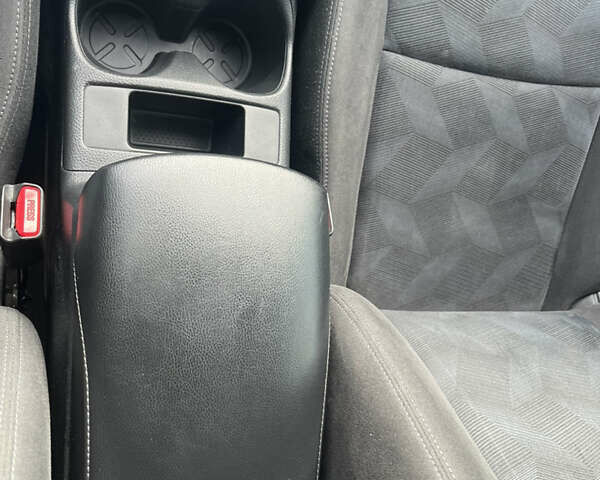 Черный Ниссан Rogue, объемом двигателя 2.5 л и пробегом 192 тыс. км за 11999 $, фото 15 на Automoto.ua