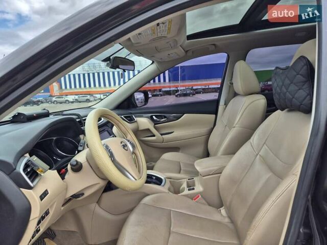 Черный Ниссан Rogue, объемом двигателя 2.49 л и пробегом 135 тыс. км за 14000 $, фото 5 на Automoto.ua