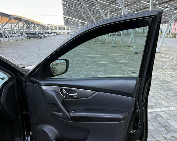 Чорний Ніссан Rogue, об'ємом двигуна 2.5 л та пробігом 230 тис. км за 10300 $, фото 12 на Automoto.ua