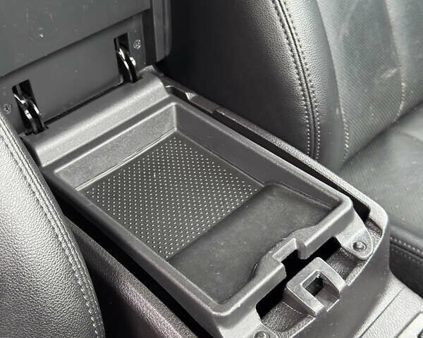 Чорний Ніссан Rogue, об'ємом двигуна 2.5 л та пробігом 165 тис. км за 12800 $, фото 32 на Automoto.ua