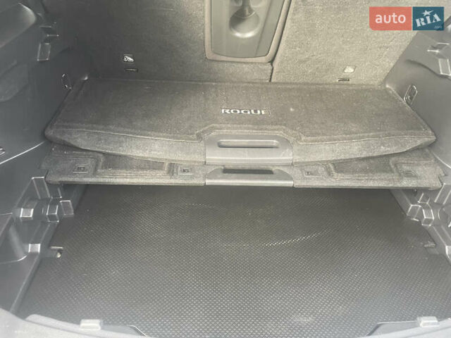 Черный Ниссан Rogue, объемом двигателя 2.5 л и пробегом 168 тыс. км за 11800 $, фото 22 на Automoto.ua