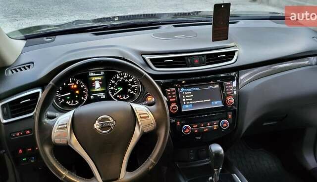 Черный Ниссан Rogue, объемом двигателя 2.5 л и пробегом 165 тыс. км за 13990 $, фото 12 на Automoto.ua