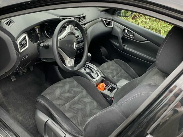 Черный Ниссан Rogue, объемом двигателя 2.5 л и пробегом 267 тыс. км за 9500 $, фото 4 на Automoto.ua