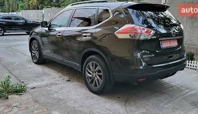 Черный Ниссан Rogue, объемом двигателя 2.5 л и пробегом 165 тыс. км за 13990 $, фото 2 на Automoto.ua