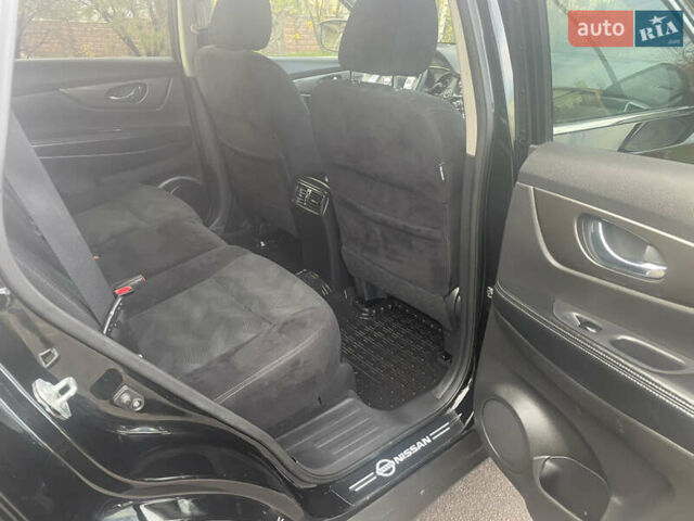 Черный Ниссан Rogue, объемом двигателя 2.5 л и пробегом 168 тыс. км за 11800 $, фото 18 на Automoto.ua