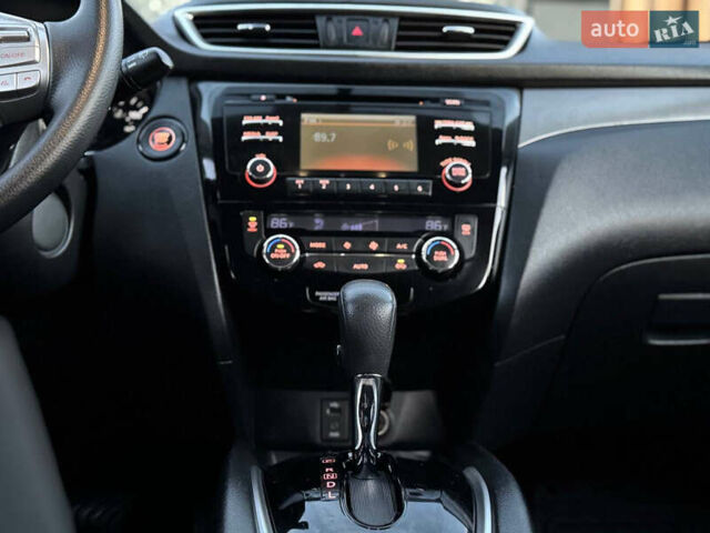 Чорний Ніссан Rogue, об'ємом двигуна 2.5 л та пробігом 150 тис. км за 11250 $, фото 57 на Automoto.ua