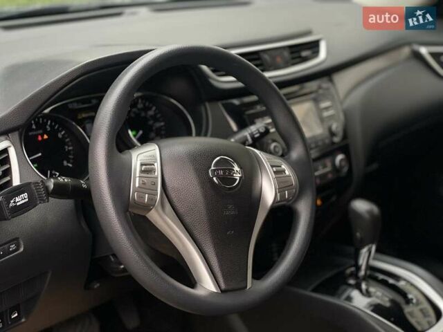 Черный Ниссан Rogue, объемом двигателя 2.5 л и пробегом 145 тыс. км за 11900 $, фото 13 на Automoto.ua
