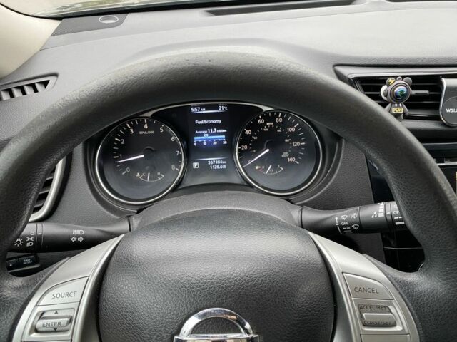 Черный Ниссан Rogue, объемом двигателя 2.5 л и пробегом 267 тыс. км за 9500 $, фото 6 на Automoto.ua