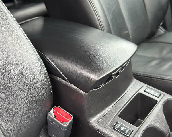 Чорний Ніссан Rogue, об'ємом двигуна 2.5 л та пробігом 165 тис. км за 12800 $, фото 31 на Automoto.ua