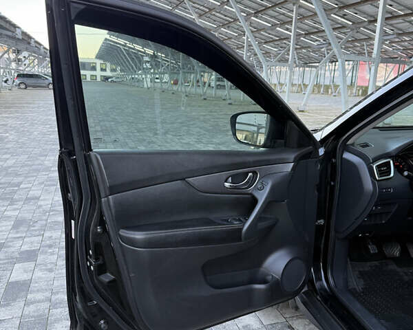 Чорний Ніссан Rogue, об'ємом двигуна 2.5 л та пробігом 230 тис. км за 10300 $, фото 9 на Automoto.ua