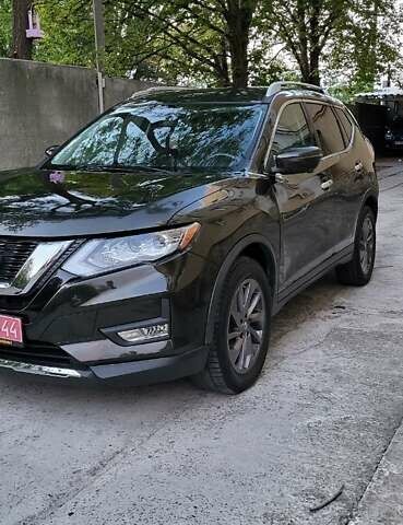 Черный Ниссан Rogue, объемом двигателя 2.5 л и пробегом 165 тыс. км за 13990 $, фото 1 на Automoto.ua