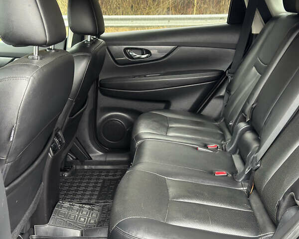 Чорний Ніссан Rogue, об'ємом двигуна 2.5 л та пробігом 165 тис. км за 12800 $, фото 18 на Automoto.ua