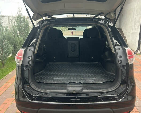 Черный Ниссан Rogue, объемом двигателя 2.49 л и пробегом 182 тыс. км за 12000 $, фото 8 на Automoto.ua