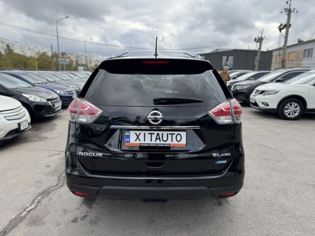 Черный Ниссан Rogue, объемом двигателя 2.5 л и пробегом 160 тыс. км за 13500 $, фото 6 на Automoto.ua