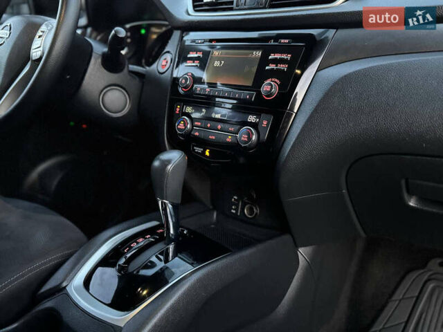 Чорний Ніссан Rogue, об'ємом двигуна 2.5 л та пробігом 150 тис. км за 11250 $, фото 51 на Automoto.ua
