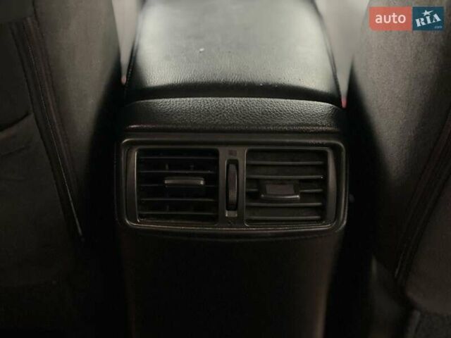 Черный Ниссан Rogue, объемом двигателя 2.5 л и пробегом 145 тыс. км за 11900 $, фото 21 на Automoto.ua