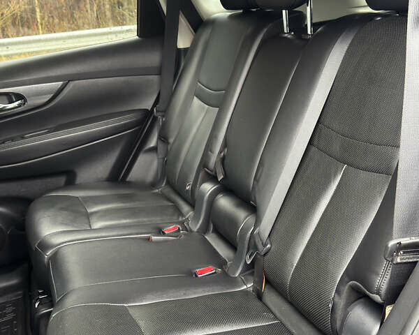 Чорний Ніссан Rogue, об'ємом двигуна 2.5 л та пробігом 165 тис. км за 12800 $, фото 19 на Automoto.ua