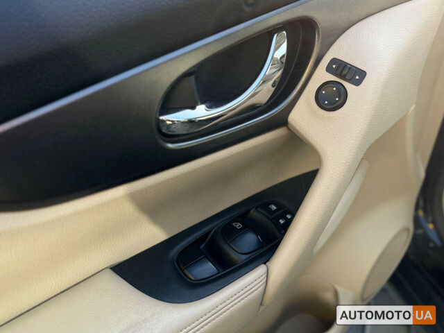 Черный Ниссан Rogue, объемом двигателя 2.5 л и пробегом 164 тыс. км за 12300 $, фото 12 на Automoto.ua