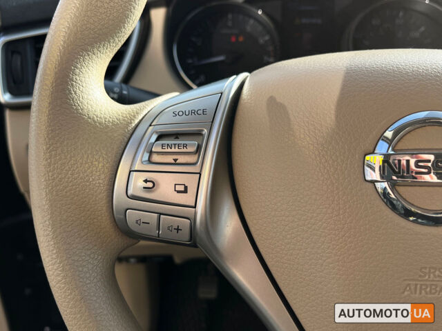 Черный Ниссан Rogue, объемом двигателя 2.5 л и пробегом 164 тыс. км за 12300 $, фото 16 на Automoto.ua