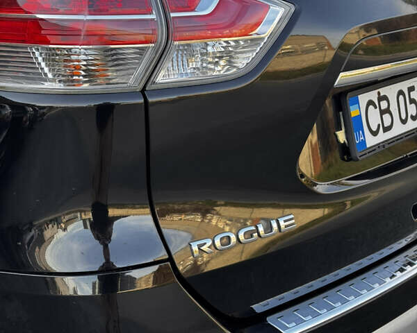 Черный Ниссан Rogue, объемом двигателя 2.49 л и пробегом 187 тыс. км за 11800 $, фото 12 на Automoto.ua