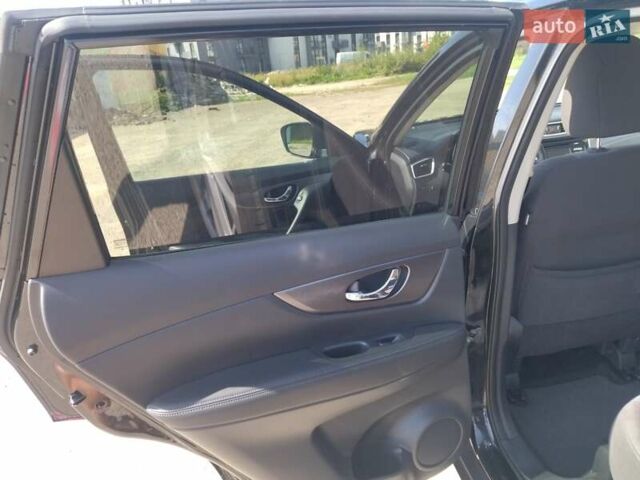 Ніссан Rogue 2016 у Львові на Automoto.ua Чорний Ніссан Rogue, об'ємом двигуна 2.5 л та пробігом 230 тис. км за 10700 $, фото 11 на Automoto.ua