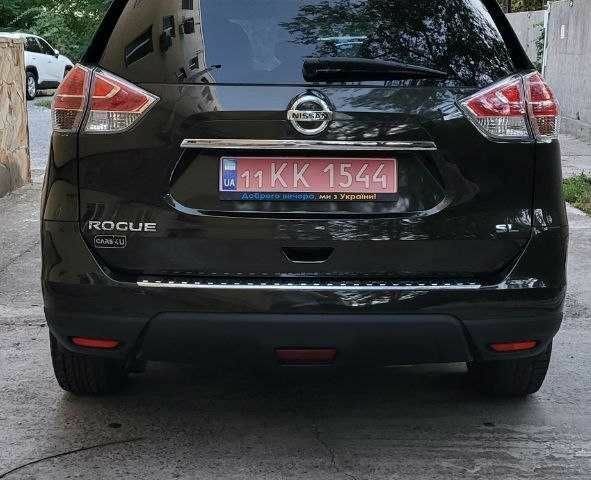 Черный Ниссан Rogue, объемом двигателя 2.5 л и пробегом 159 тыс. км за 13990 $, фото 3 на Automoto.ua