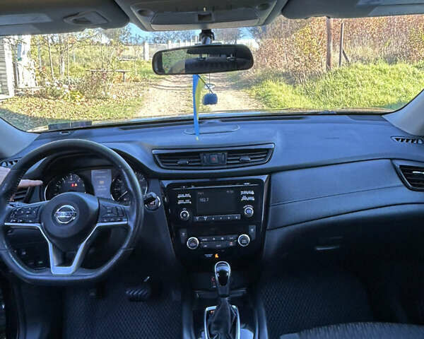 Черный Ниссан Rogue, объемом двигателя 2.49 л и пробегом 173 тыс. км за 13800 $, фото 8 на Automoto.ua