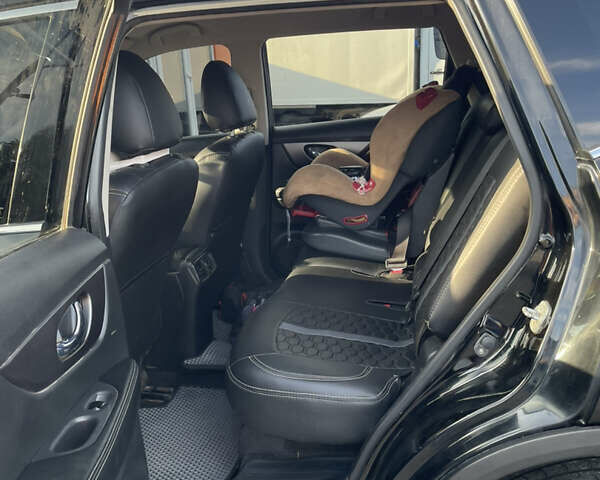 Чорний Ніссан Rogue, об'ємом двигуна 2.49 л та пробігом 181 тис. км за 12100 $, фото 24 на Automoto.ua