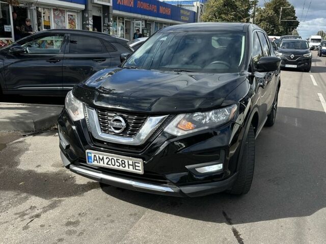 Черный Ниссан Rogue, объемом двигателя 2.5 л и пробегом 130 тыс. км за 13400 $, фото 5 на Automoto.ua