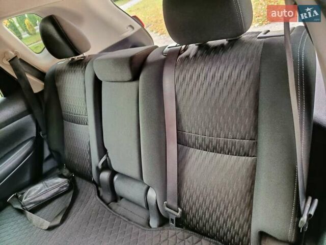 Черный Ниссан Rogue, объемом двигателя 2.49 л и пробегом 187 тыс. км за 11999 $, фото 20 на Automoto.ua