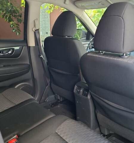 Чорний Ніссан Rogue, об'ємом двигуна 2.49 л та пробігом 200 тис. км за 11999 $, фото 2 на Automoto.ua