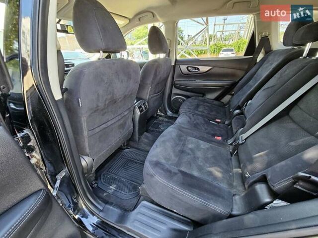 Черный Ниссан Rogue, объемом двигателя 2.49 л и пробегом 125 тыс. км за 12700 $, фото 28 на Automoto.ua